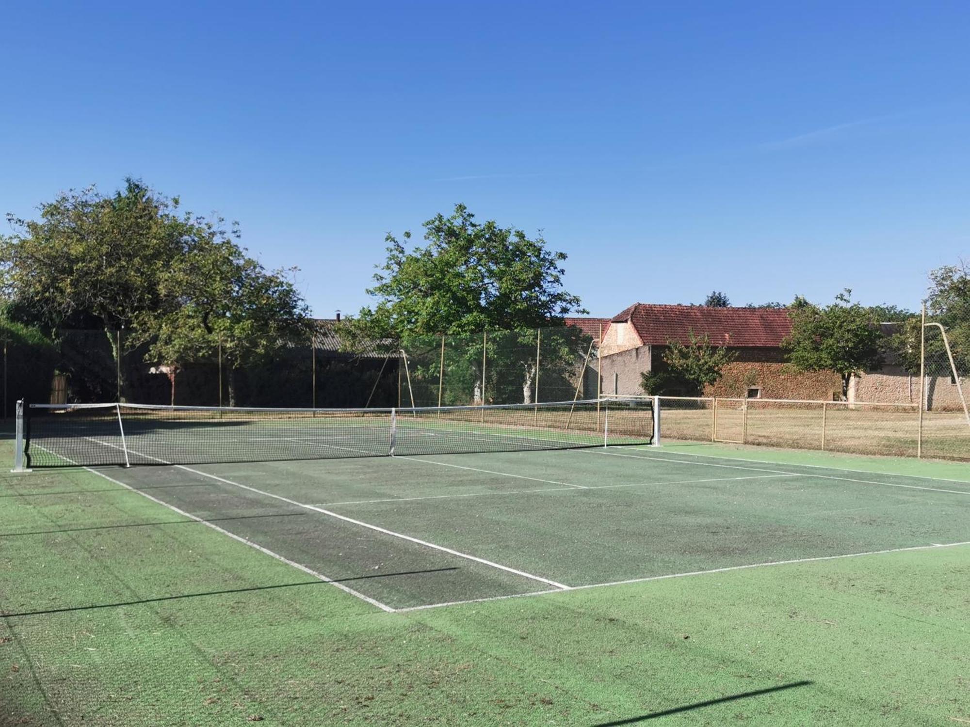 Domaine Jolidetour Climatise, Piscine Et Tennis Prives Hotell Saint-Crépin-et-Carlucet Exteriör bild